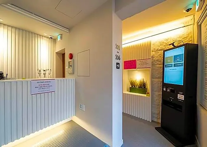 Jongro Daehakro Rose Hotel