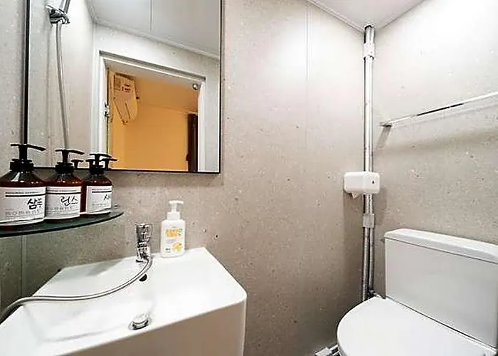 Hotel Jongro Daehakro Rose *