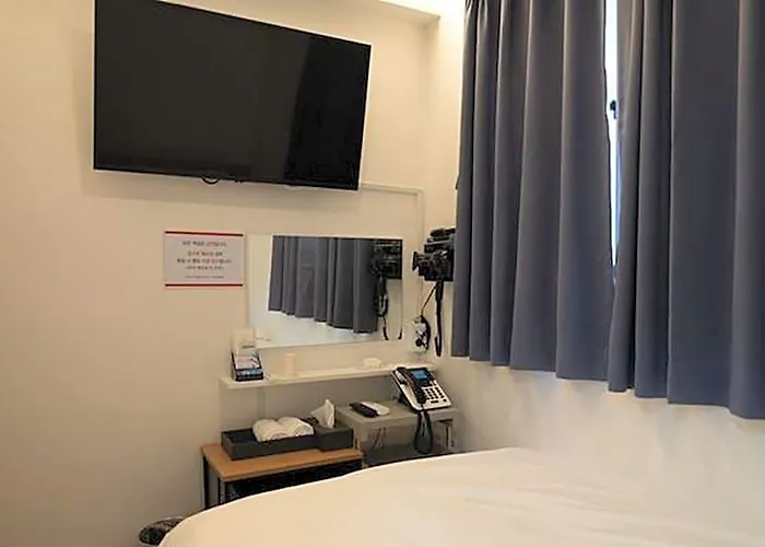 Hotel Jongro Daehakro Rose